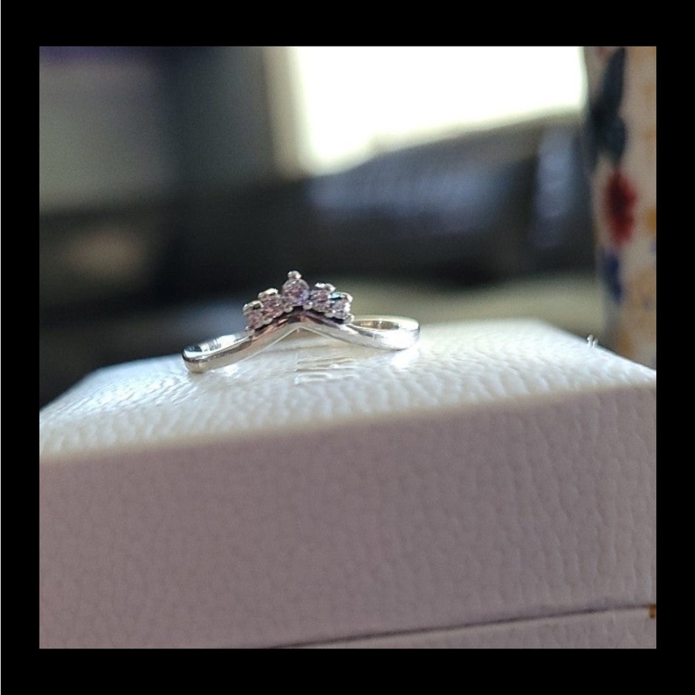 Pandora Tiara Wishbone size 6 - Picture 1 of 6